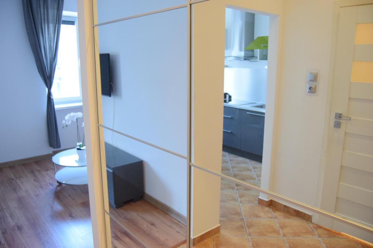 Be My Guest - Krucza Elegant Apartment - Rondo De Gaulle'A Center Of Warsaw Metro Wi-Fi Breakfast 外观 照片