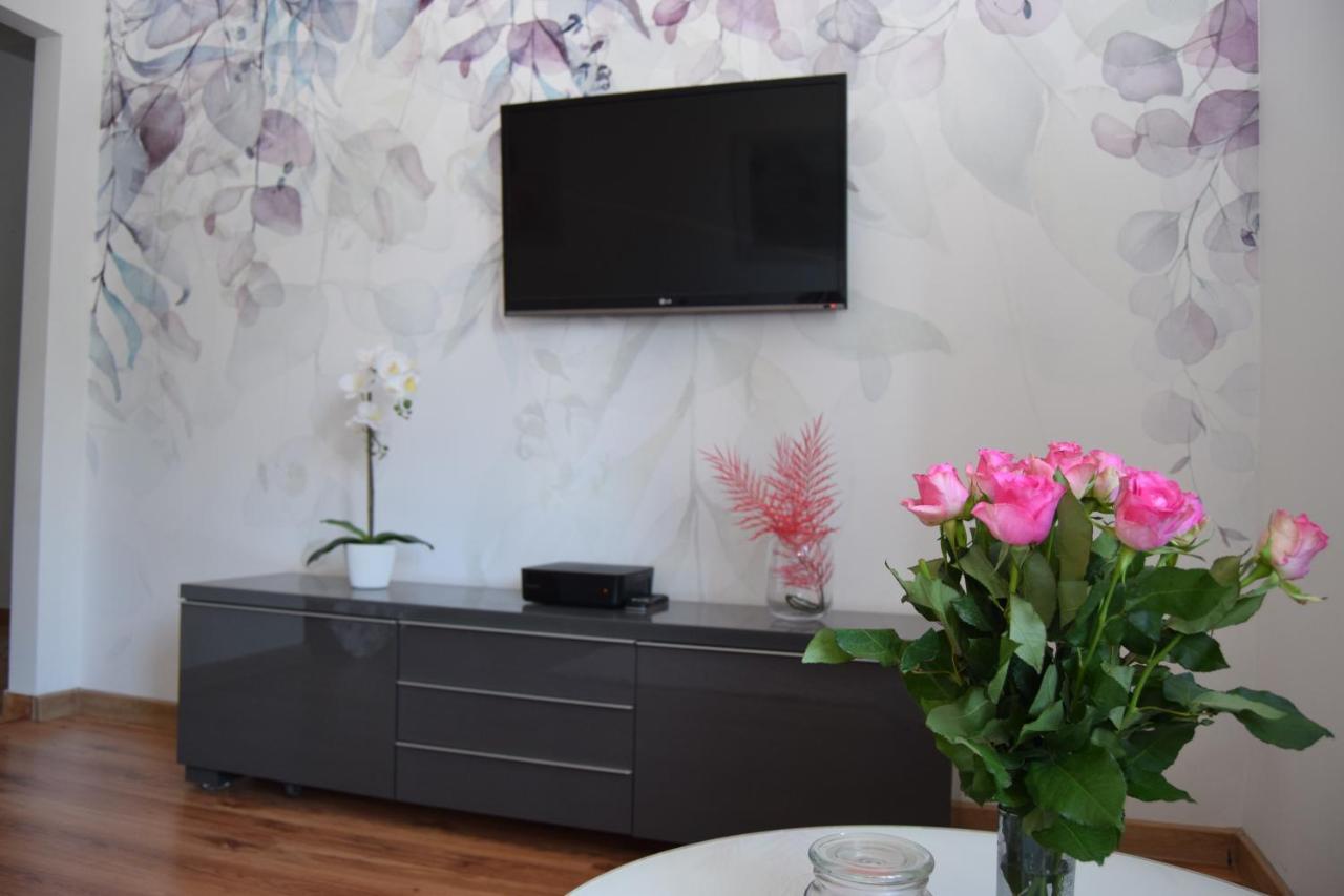 Be My Guest - Krucza Elegant Apartment - Rondo De Gaulle'A Center Of Warsaw Metro Wi-Fi Breakfast 外观 照片