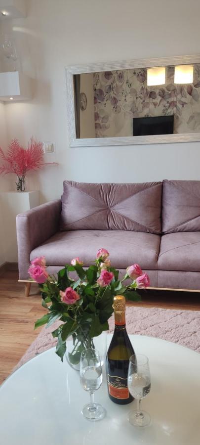 Be My Guest - Krucza Elegant Apartment - Rondo De Gaulle'A Center Of Warsaw Metro Wi-Fi Breakfast 外观 照片